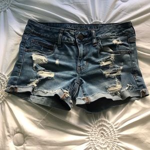 Ripped denim American Eagle shorts